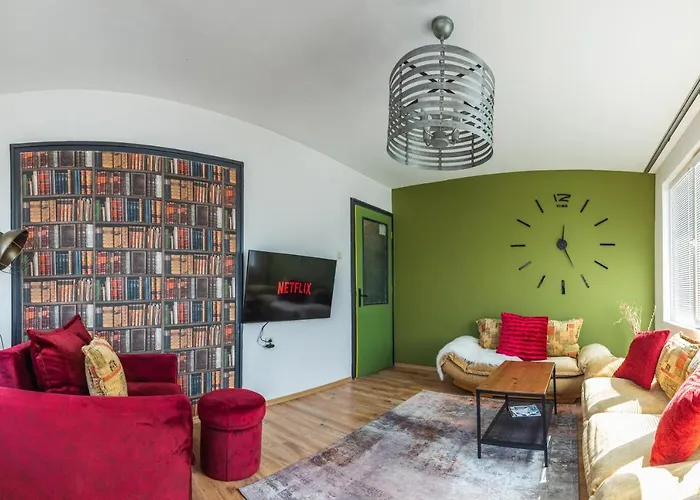 Urban Style In The Centre Apartment Varna